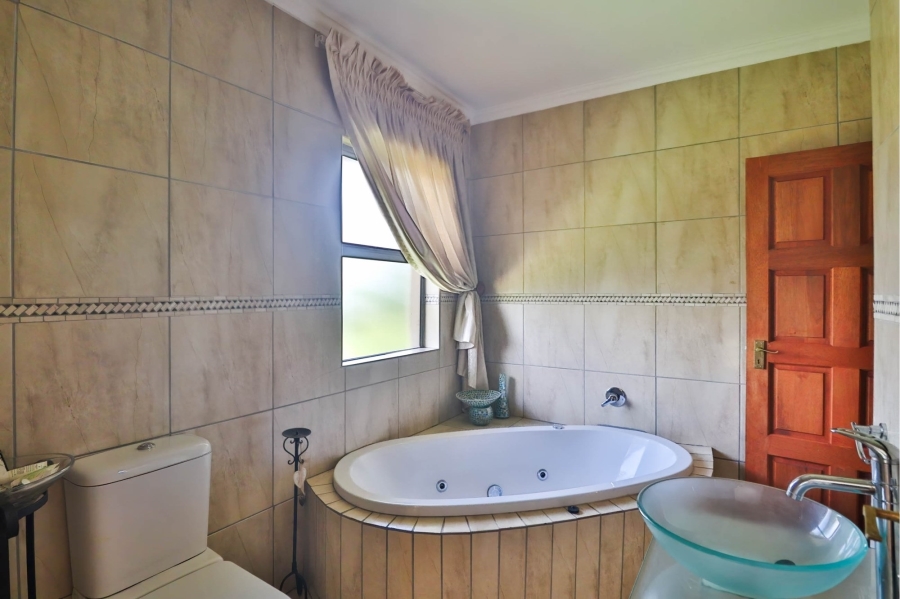 4 Bedroom Property for Sale in Birdwood Estate North West